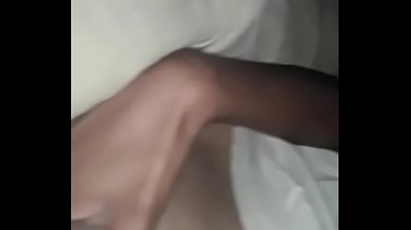 Play MP4 - Mi flaca masturbandose