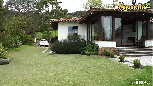 Mamacitaz big ass latina valeria rubio drilled from behind by eager guy