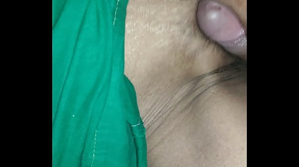 Play MP4 - Telugu aunty