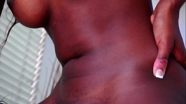 Play MP4 - PETITE BLACK CUTIE