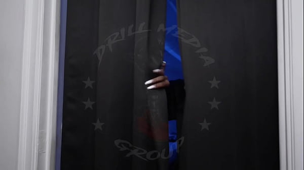 Nonton Kissing And Teasing thumbnail