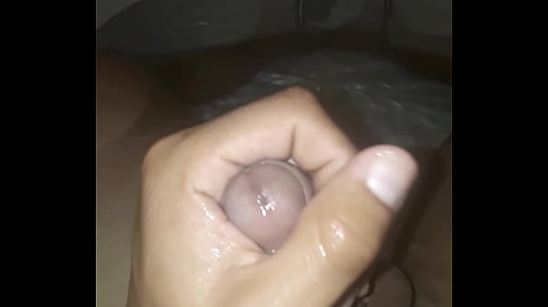 Masturbacion en la bañera
