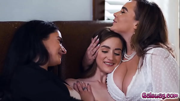 Natasha Nice and_Sheena Ryder fucked Nadia Noja to ease the homesickness shefelt