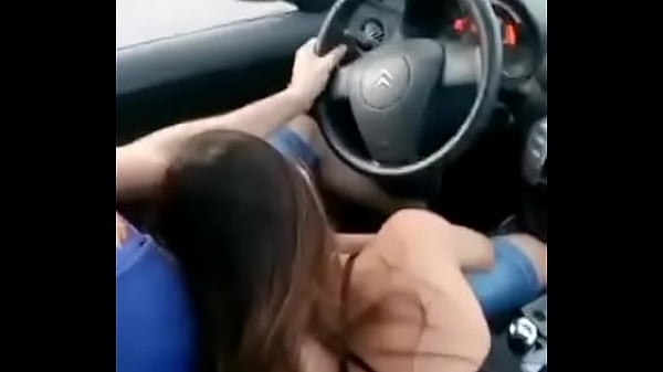 Play MP4 - Boquete no carro durante a viagem&sol; blowjob in the car
