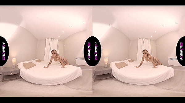 Pornbcn una milf se masturba para sus fans y esta mas cachonda que nunca toc&aacute;ndose sus tetas grandes y masturbando su co&ntilde;o hasta correrse vr oculus rift