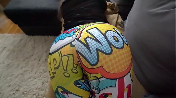 Stepsister accidentally showed her naked photos of her big ass and i fucked her 