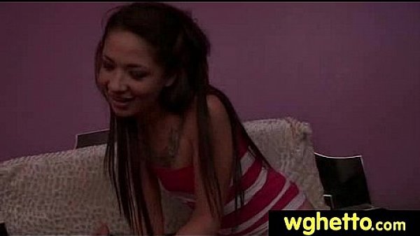 Nonton Slut Blowbang And Massive Swallowing 3 thumbnail