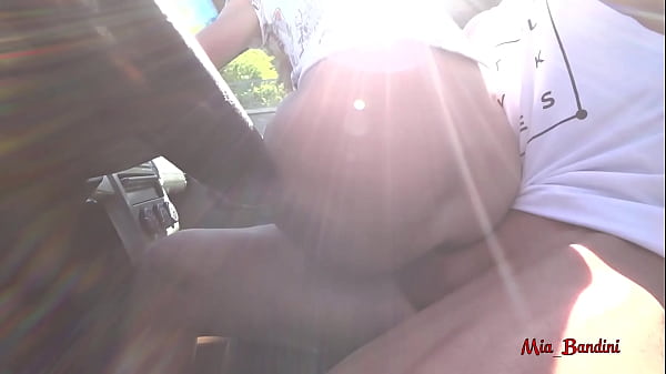 REAL PUBLIC SEX WITH MIA_BANDINI IN THE CARON THE CITY STREETS
