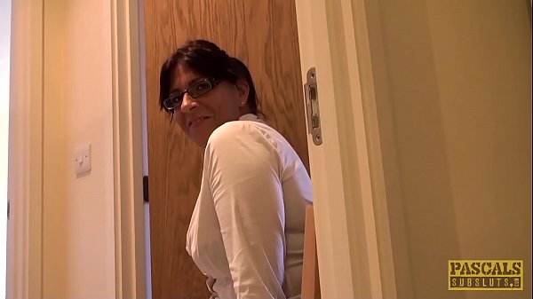 Businesswoman ass drilled before facial