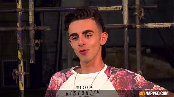 Jesse Evans Gets His Big Cock Blown 