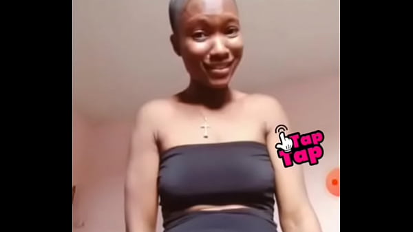 Nonton Bigo Girl Shows Off Panties thumbnail