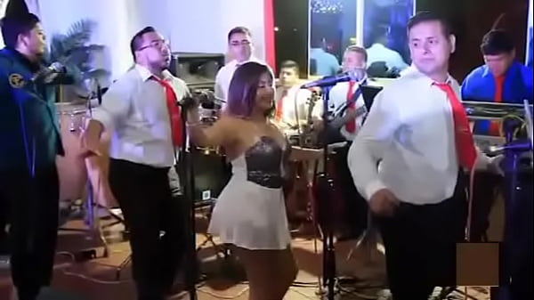 Nonton Linda La Flaca thumbnail