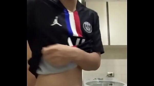 novinho tacando fogo na bundinha dele 