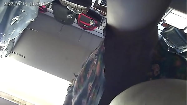 SPYCAM: UPSKIRT NO_PANTIES RANDOM GIRLS IN MALL_VOYEUR