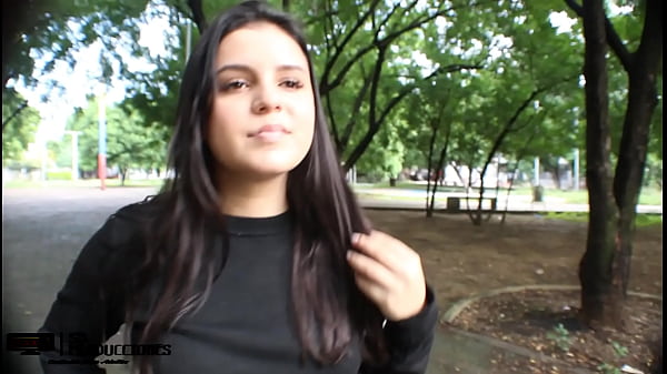 Conoci Una Desconocida Y La Convenzo Para Follar thumbnail