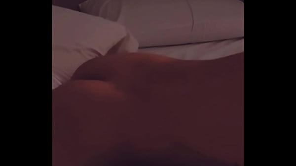 mi compa y yo llegando de la fiesta alocada de fin de a&ntilde;o de la universidad 