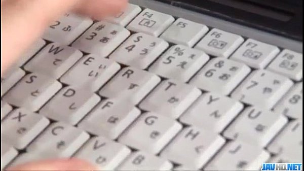 Play MP4 - Cute Rino Mizusawa enjoys her new toy inside the pussy