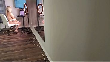 Nonton Mutually Cum With Danielle After She Went Live On Cam thumbnail