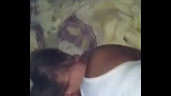 Play MP4 - a guys phone I found