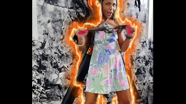 Sra ker brincando antes de atender ao cliente 