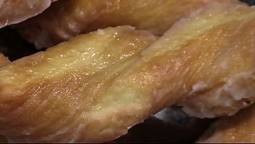 Nonton The Yum Yum Challenge thumbnail