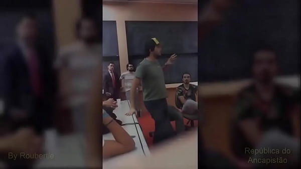 Nonton Paulo Kogos Fode Estatista D. thumbnail