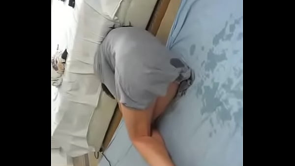 Play MP4 - Me masturbo para mis fans