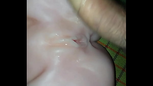 Play MP4 - Fun with fake pussy