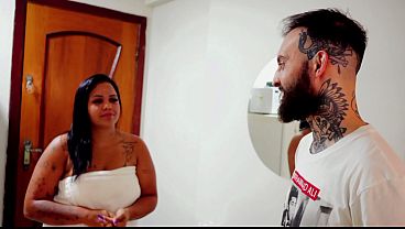 Pagou O Aluguel A Buceta / Estava Sem Dinheiro E Pagou O Aluguel Dando A Buceta Para O Dono thumbnail