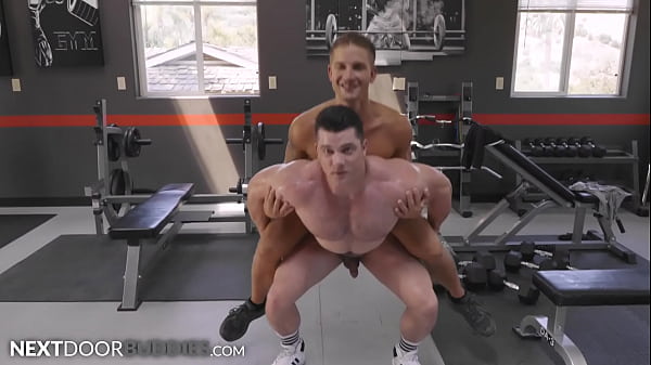 Play MP4 - Shredded Workout Buddies Bareback Flip Flops - NextDoorBuddies