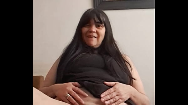 Stepmother Seduces By Showing Everything To Stepson's Friend thumbnail