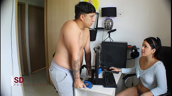 Mi Hijastra Quiere Que La Castigue Con Mi Polla thumbnail