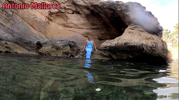 Fucking A Beautiful Mermaid Found By The Beach 