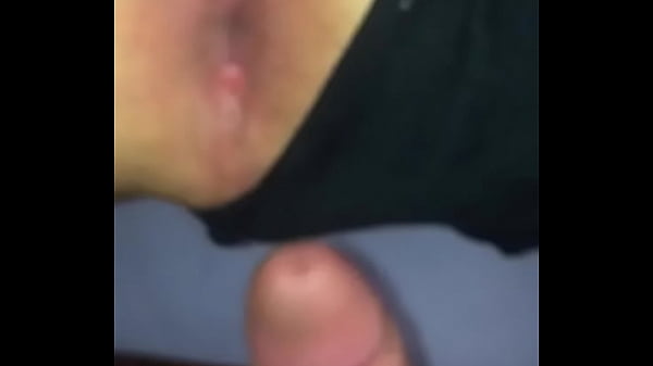 Se divertindo com o cuzinho do namorad 