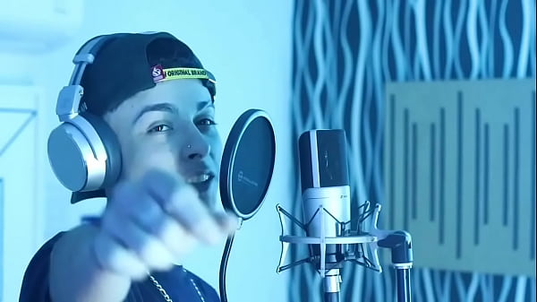 TRUENO SE FOLLA A BIZZARRAP DESPUES DE UNA SESSION