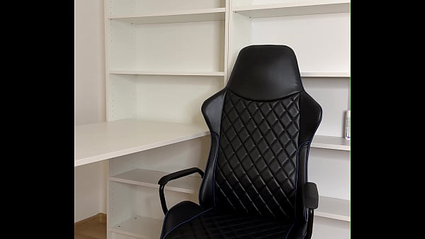 Nonton Sexy Secretary Flirts And Masturbates In Front Of You thumbnail