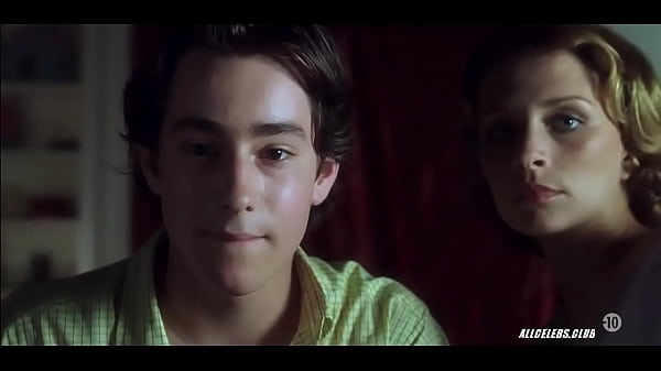 Nonton Charlotte Becquin - Bienvenue Chez Les Rozes thumbnail