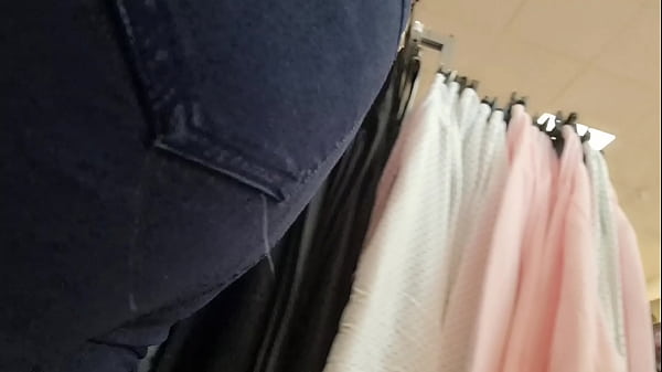 Scents And The City (of Embarrassment) thumbnail