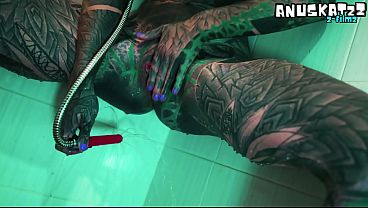 Teen's shower wand solo session