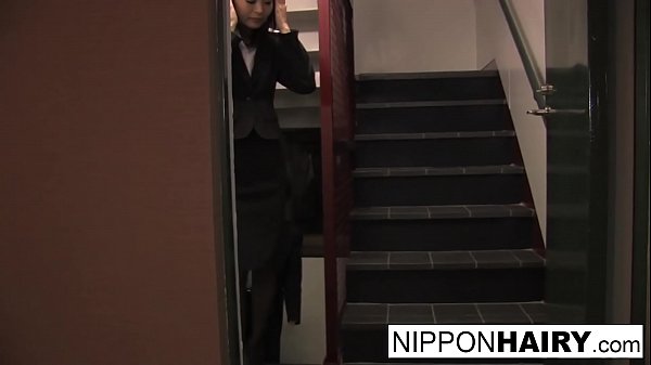 Play MP4 - Double dicked hottie gets a creampie