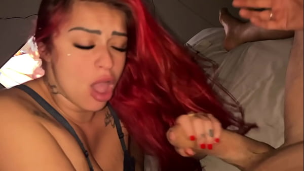 Pov vendo os pr&oacute;prios porns facefucking e deepthroat 