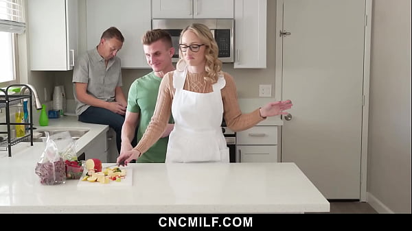 Nonton Stepson's Erection Taken Care Of By Stepmom's Willing Body - Cncmilf thumbnail