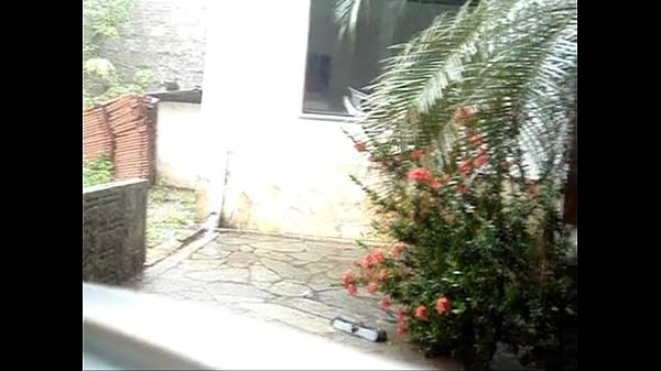 Play MP4 - Hardcore sex in the rain