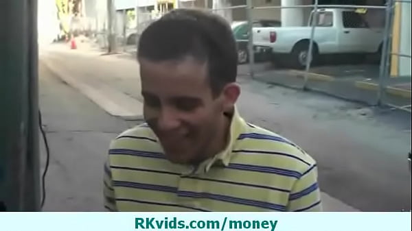 Smooth guy_pays nasty chickfor sex29