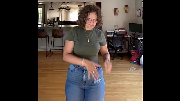 Nonton Showcasing Perfect Ass - (xalanamichelle) Twitch Streamer thumbnail