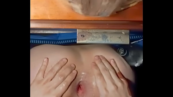 Play MP4 - Cum in my butthole