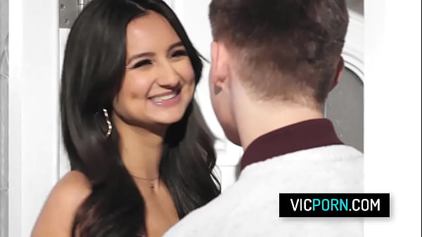 Sexy latina teenEliza Ibarra fucks withher boyfriend while herstepmomis home