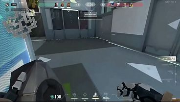 Odin safada da para 5 caras diferentes e apos isso fica toda molhada 