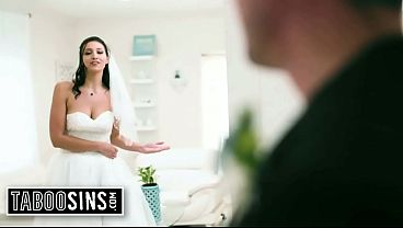 Hot Bride Gets Her Pussy Pounded by Her Fiance's Stepbrother Right Before She Gets Married