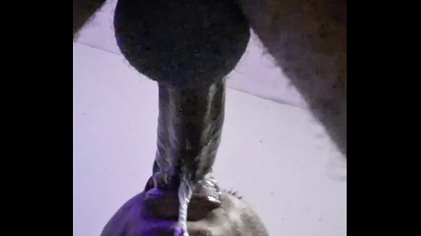 Perfect lips blowing bubbles all over his dick 